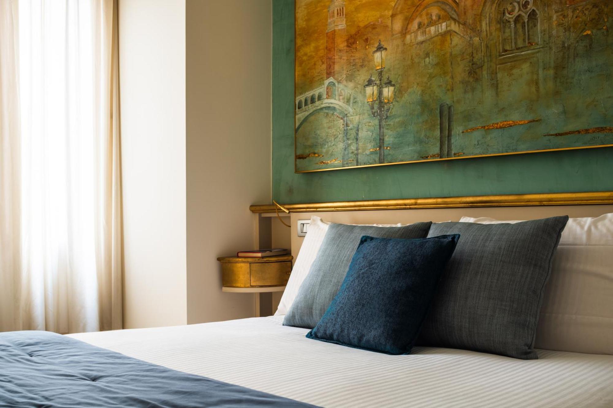 Grand Canal Luxury Apartment With Terrace R&R Venesia Bagian luar foto